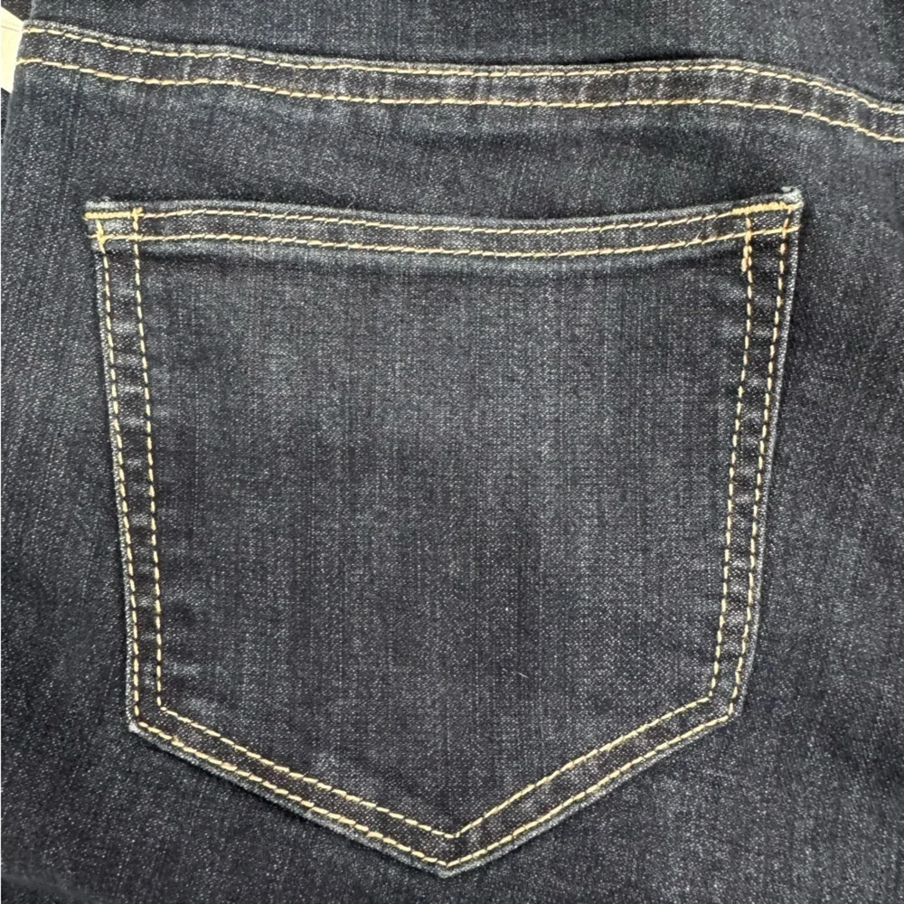 Dress Barn Slim Leg High Rise Dark Wash Denim Classic 5 Pocket Jeans Size 8 NEW - Picture 7 of 8